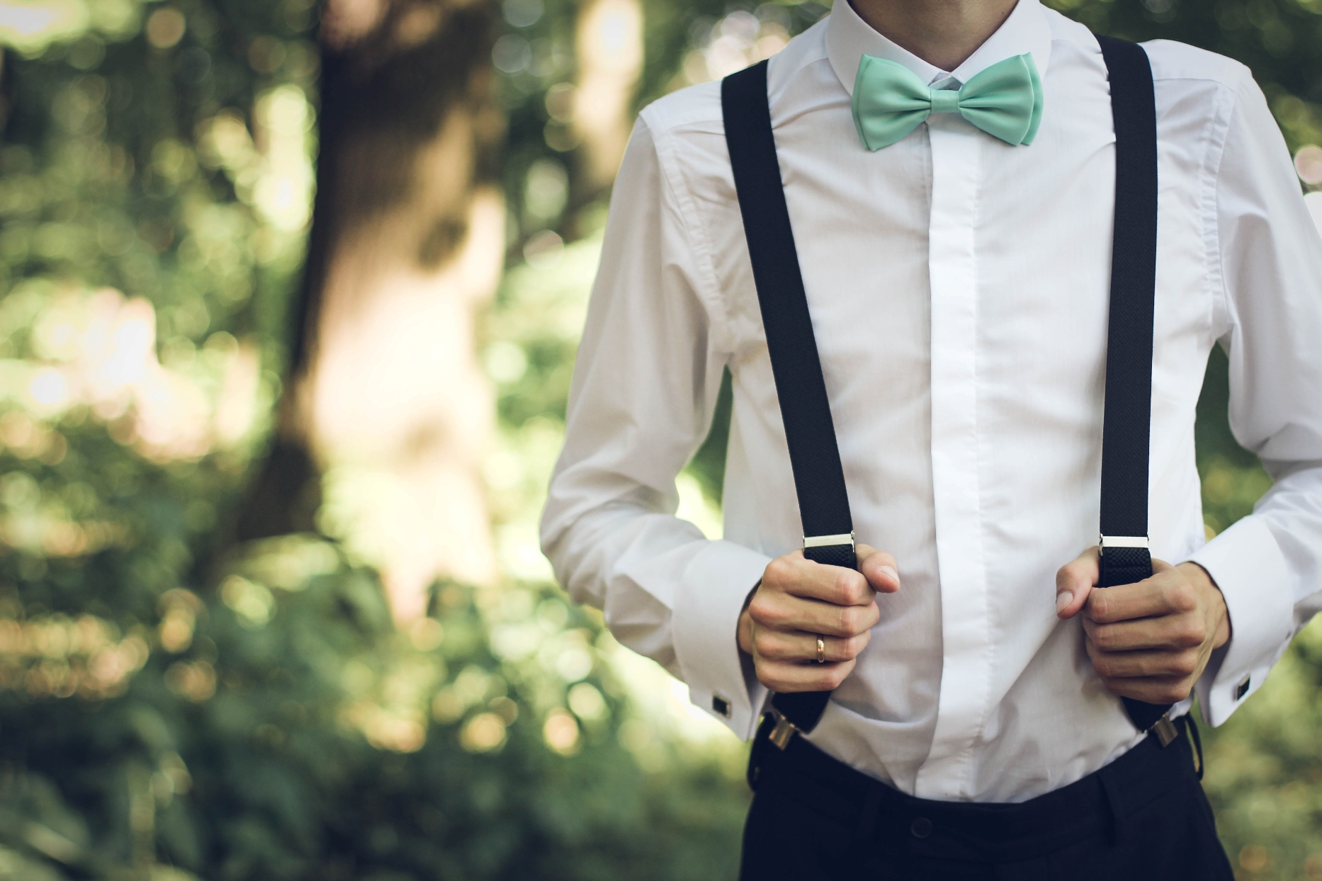 Bow Tie with Jeans - How to ware ? - Muniom - Designer Tastes