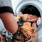 La câte rotații se spală hainele